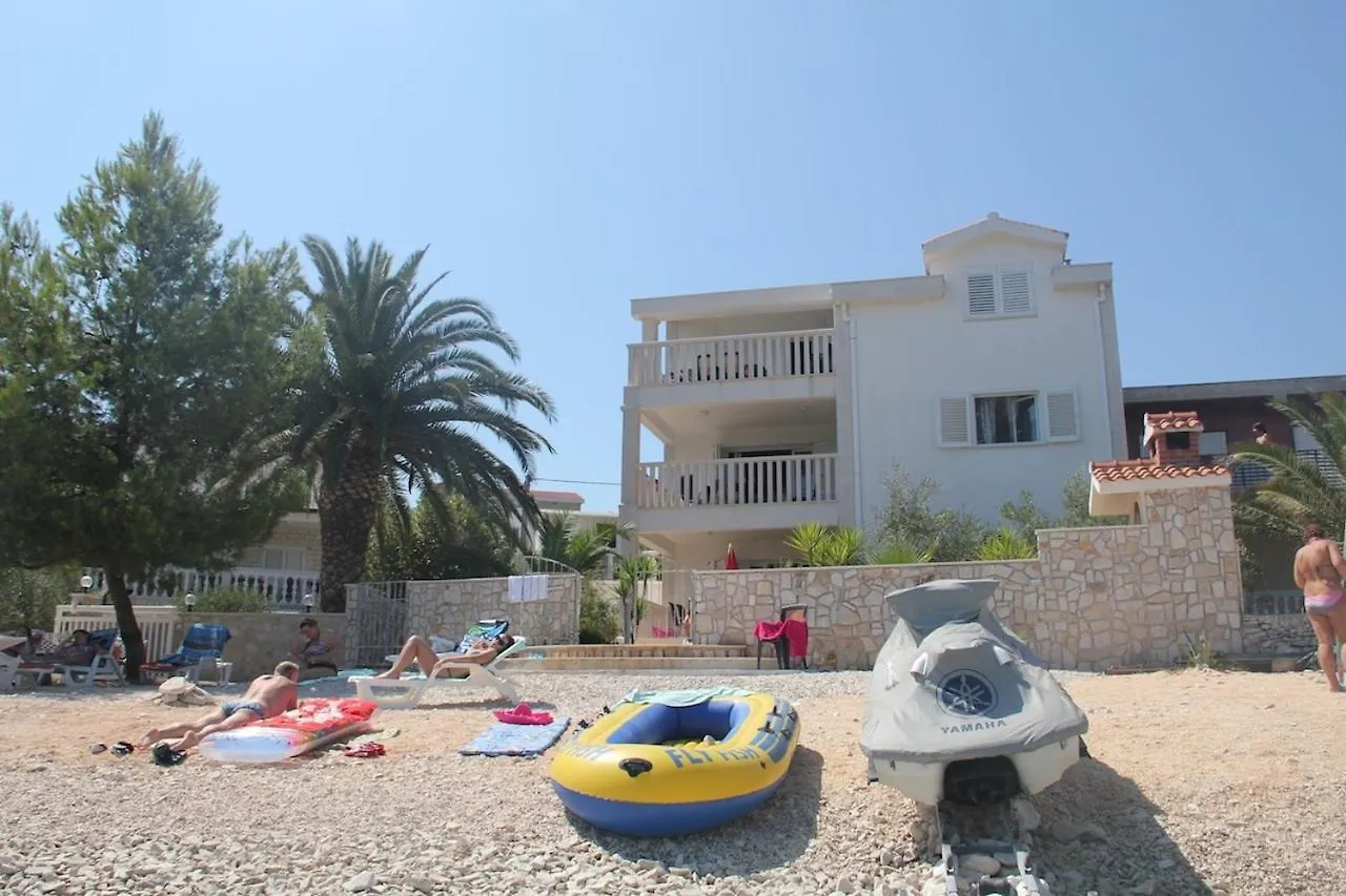 Apartments By The Sea Arbanija, Ciovo - 14825 Trogir