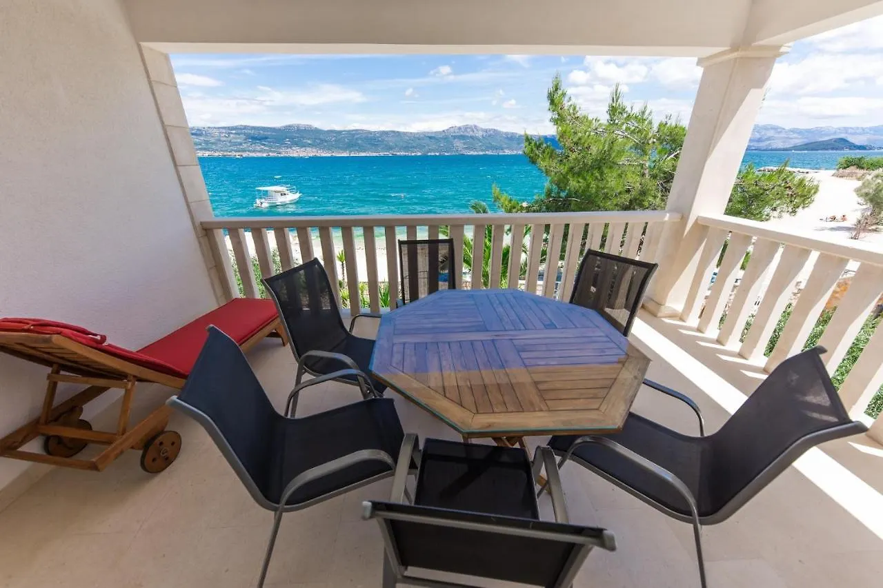 Apartments By The Sea Arbanija, Ciovo - 14825 Trogir