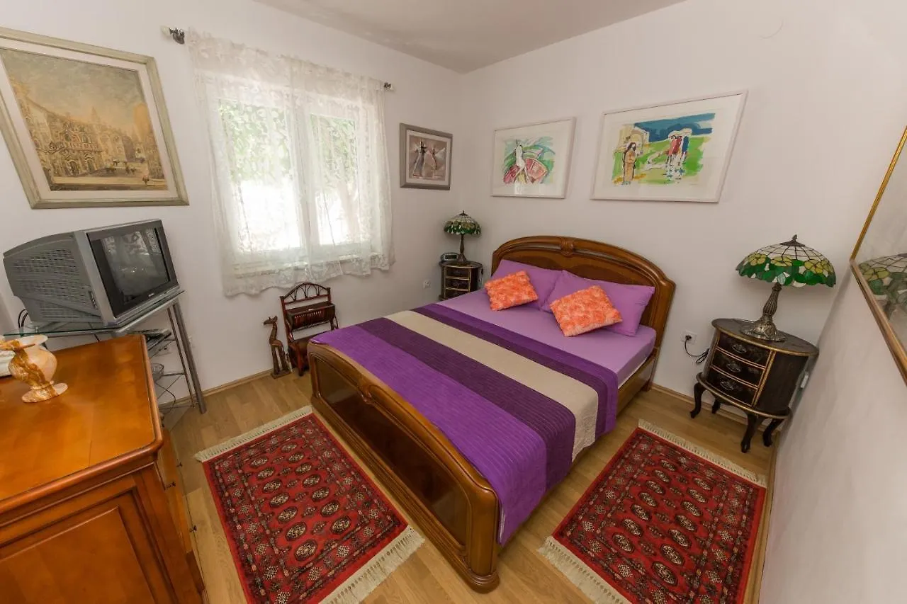 Apartments By The Sea Arbanija, Ciovo - 14825 Trogir