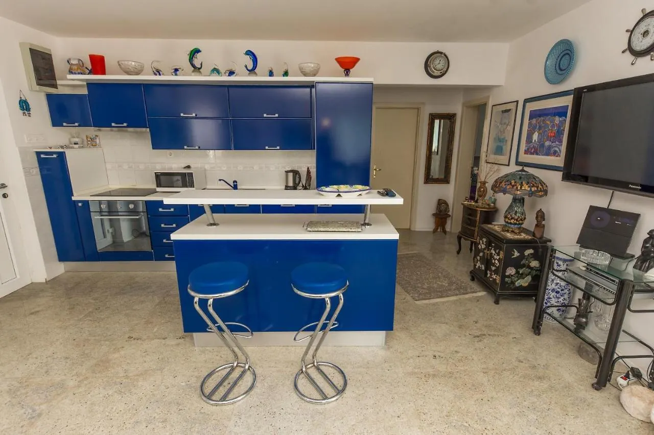 Apartments By The Sea Arbanija, Ciovo - 14825 Trogir