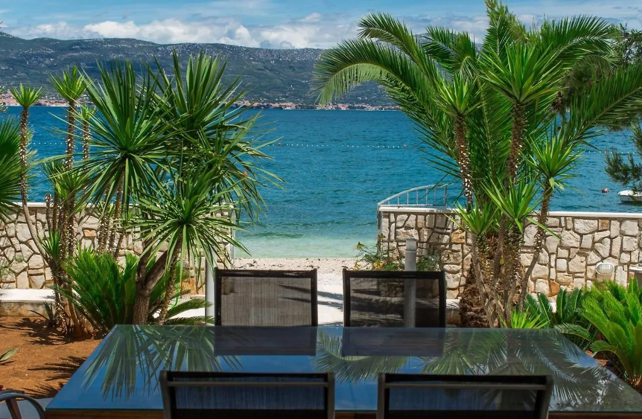 Apartments By The Sea Arbanija, Ciovo - 14825 Trogir Croatia